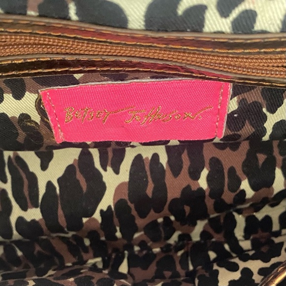 BETSEY JOHNSON Metallic Gold Brown  purse with embellish silver hearts - Picture 11 of 16